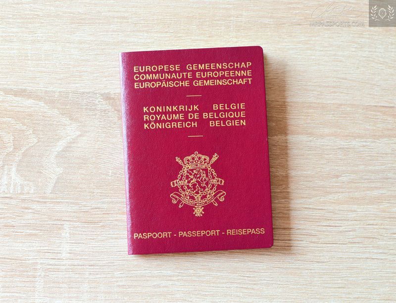 Belgium 1996-1997 passport, absolute mint