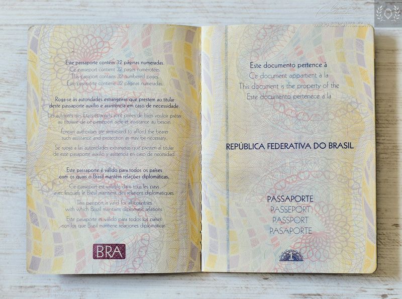 Brazil 2010-2015 pre-biometric passport