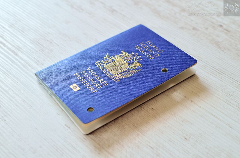 Iceland 2013-2018 biometric passport / e-passport, w/ USA visa