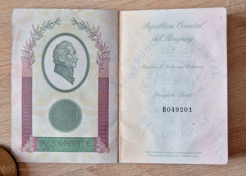 Uruguay 2008-2011 Official Passport
