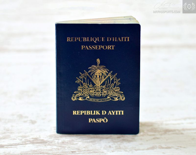 Haiti 2013-2018 pre-biometric passport