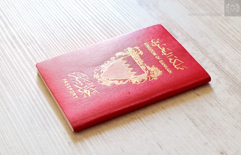 Bahrain 2017-2022 pre-biometric passport