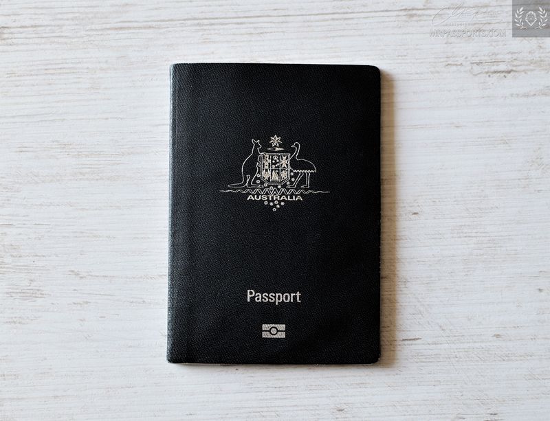 Australia 2012-2022 biometric passport / e-passport, stunning