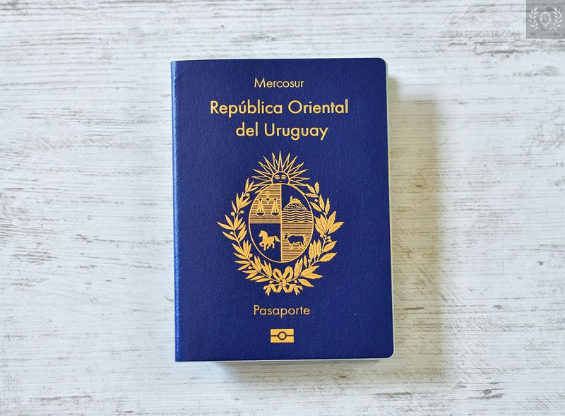 Uruguay 2018 biometric passport / e-passport, Mint - stunning!