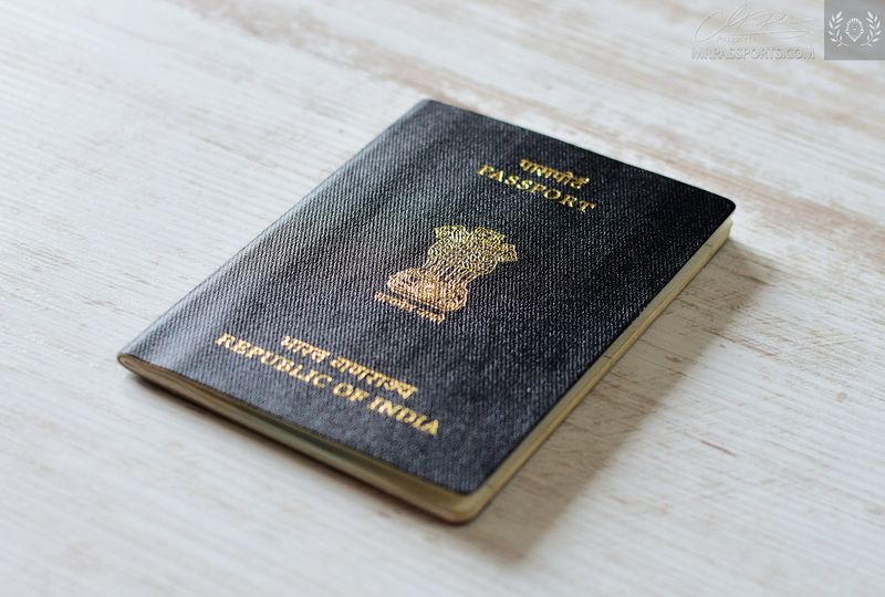 India 2016 pre-biometric passport in excellent condition