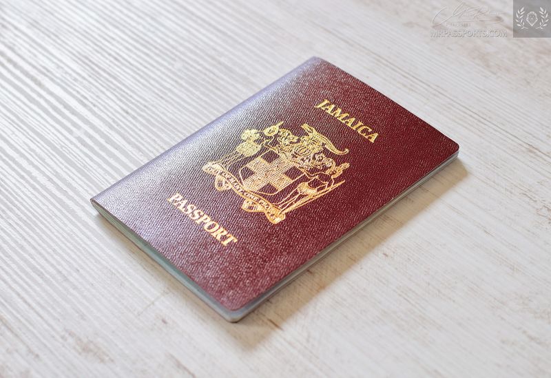 Jamaica 2006-2016 pre-biometric passport in excellent condition