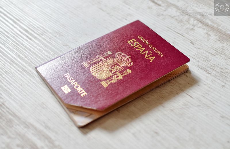 Spain 2015-2017 biometric passport / e-passport