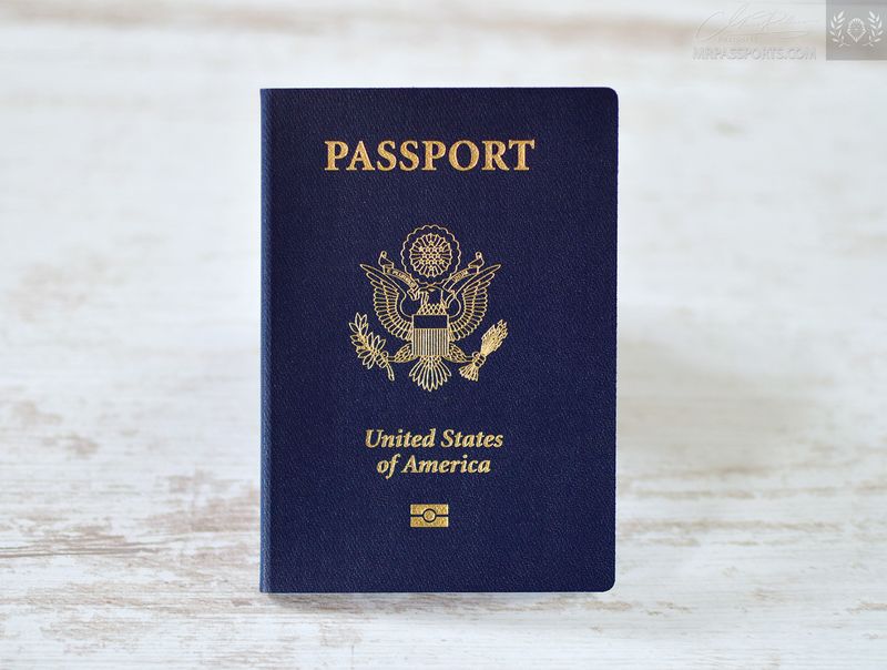 USA 2012-2022 biometric passport / e-passport from a German emigrant