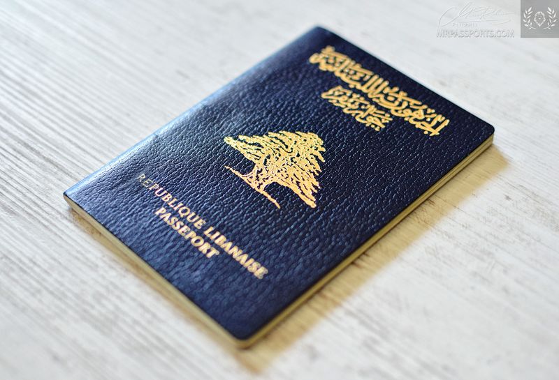 Lebanon 2006-2011, pre-biometric passport, excellent condition