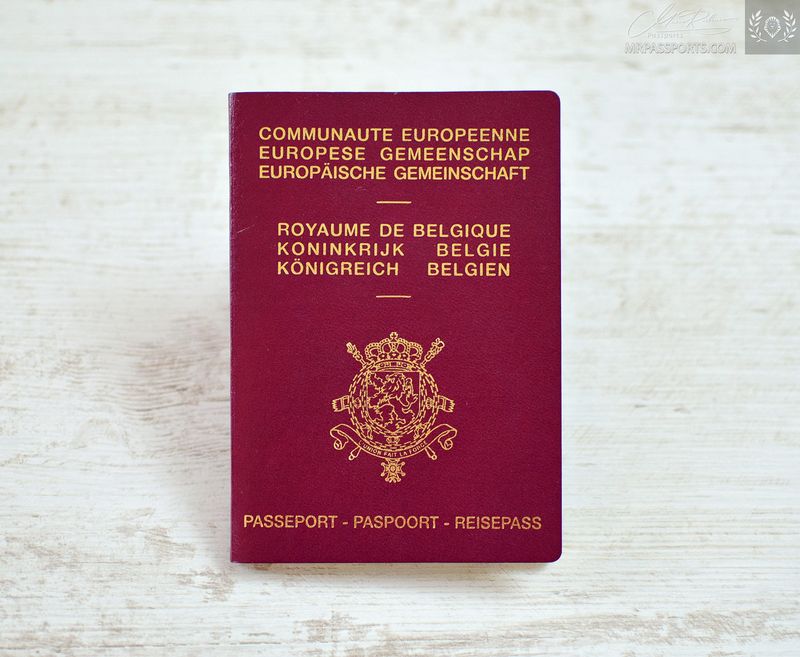 Belgium 1996-2001 passport, US-visas, in excellent condition