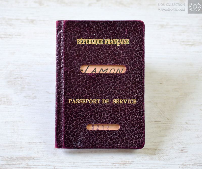 France, 1959-1961 Service Passport - very beautiful