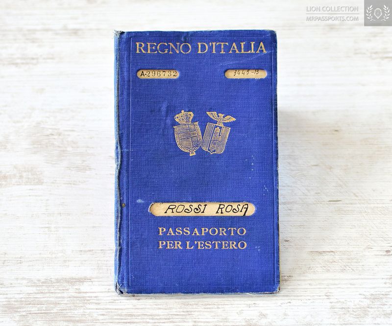 Kingdom of Italy 1929-1930 passport, given at Cairo - Mother and son