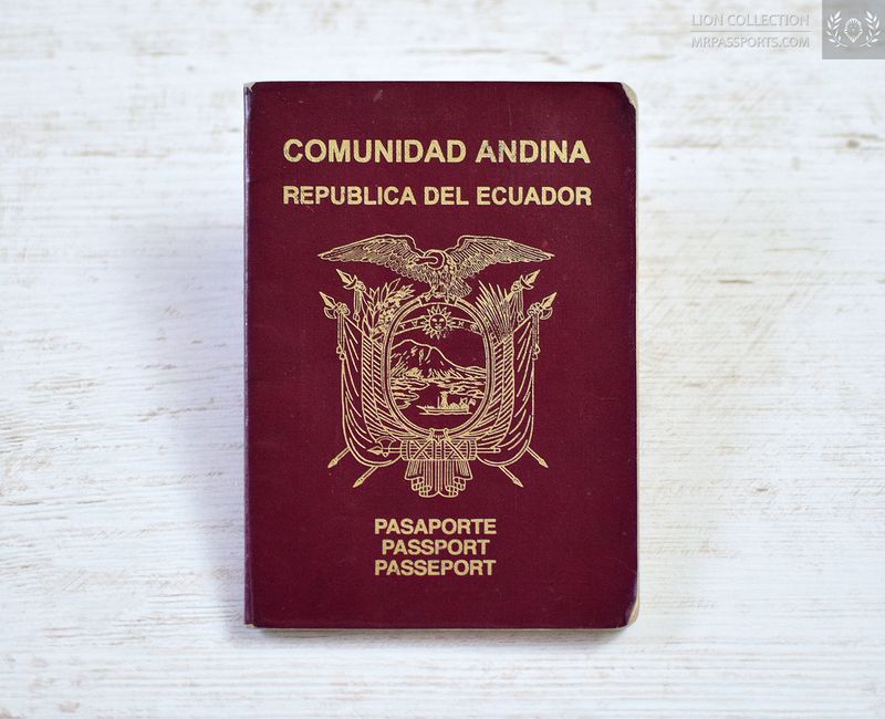 Ecuador 2010-2016 passport, extremely rare