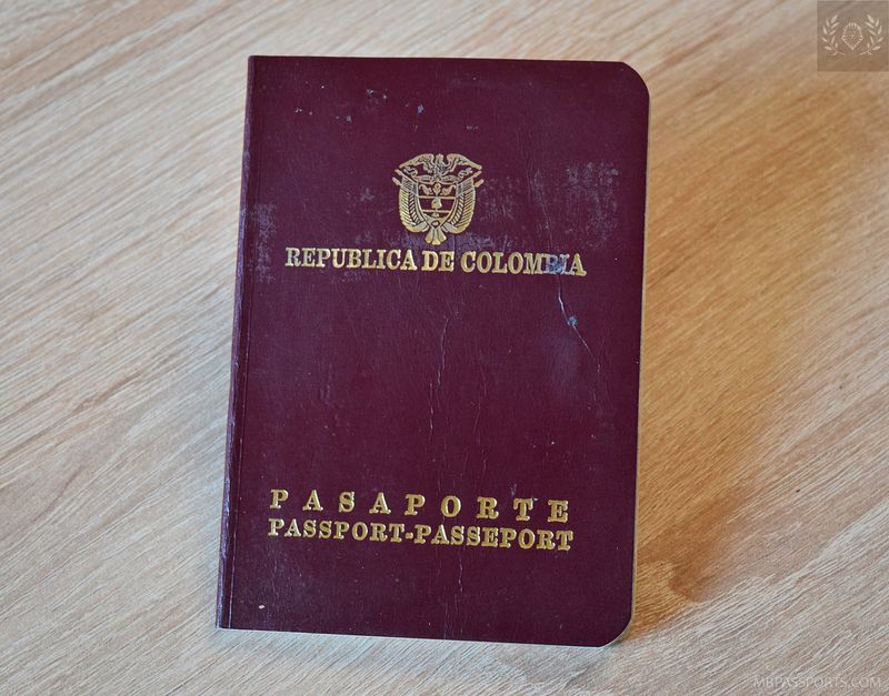 Colombia 1998-2008 passport