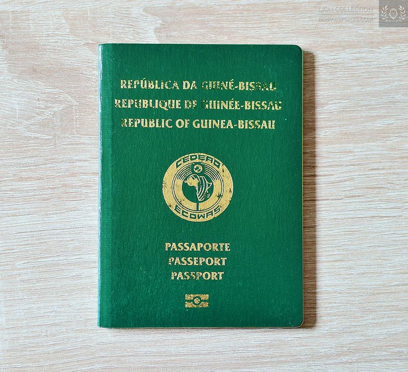 Guinea-Bissau 2016-2021 biometric passport / e-passport, mega rare