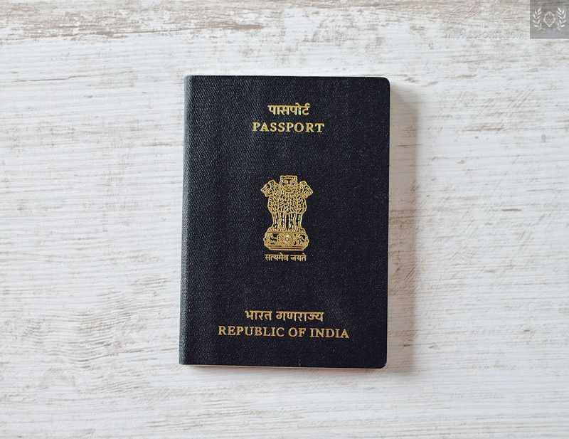 India 2016 pre-biometric passport in excellent condition