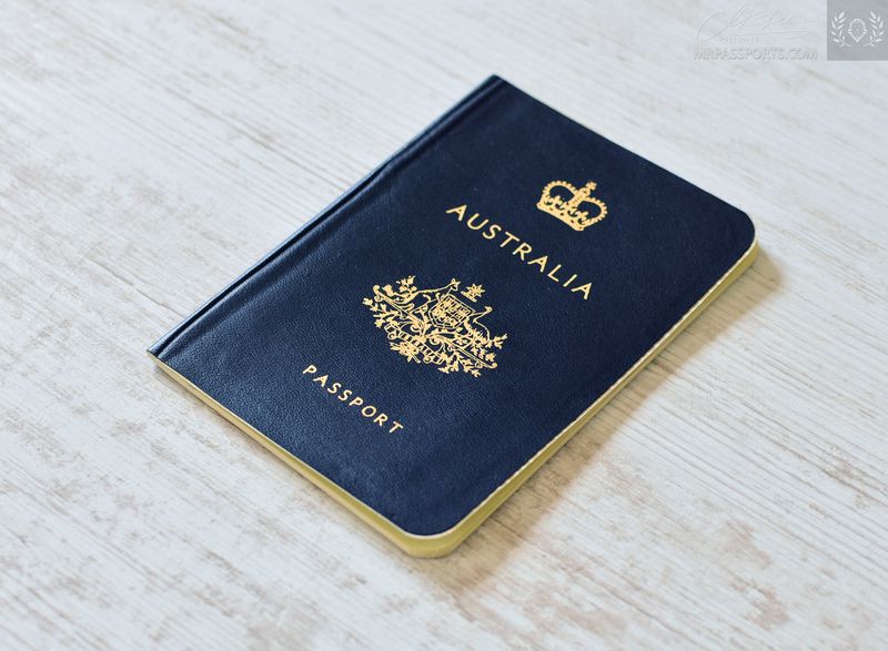 Australia 1981-1986 passport, San Franncisco - Mint, extremely rare