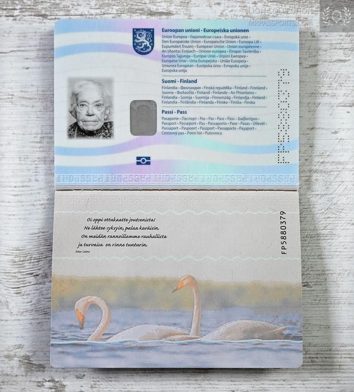 Finland, biometric passport / e-passport, excellent condition