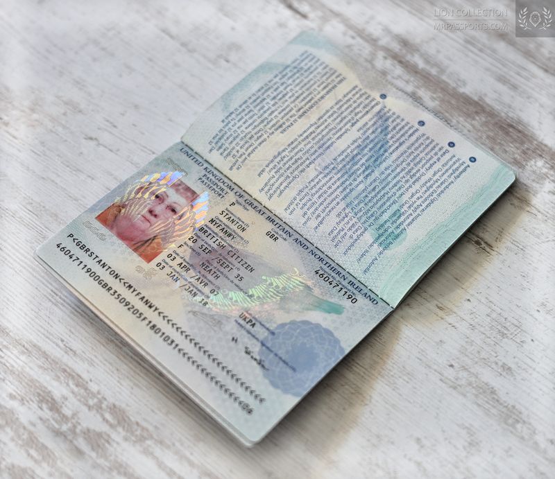 UK, 2007-2018 "Birds" passport