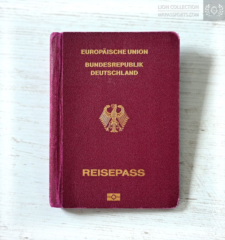 Germany, 2006-2016 biometric passport / e-passport
