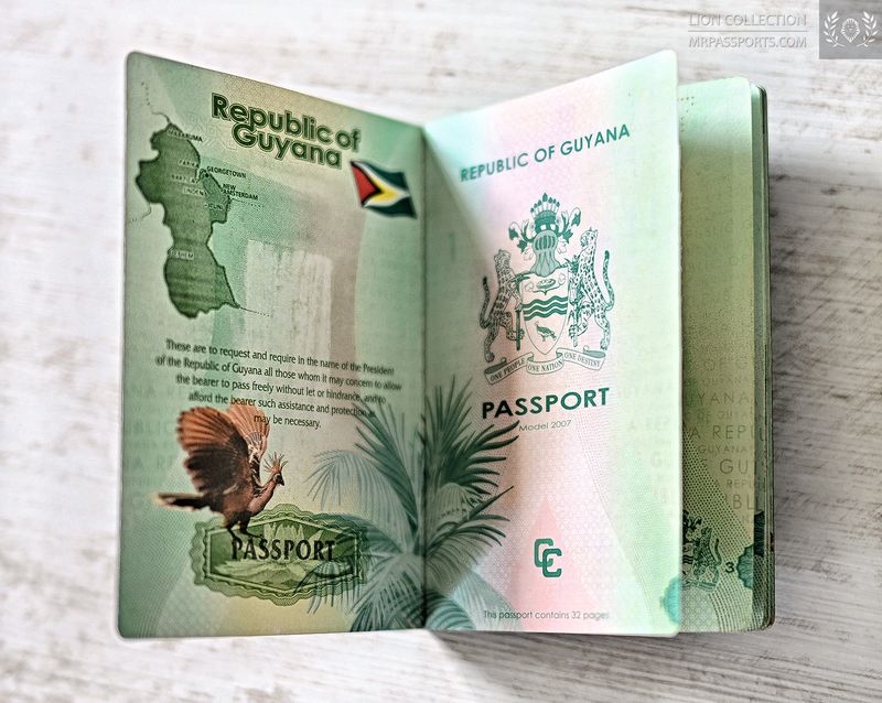 Guyana, 2012-2017 passport, Caribbean Community (CARICOM), excellent condition, St. Maarten label visa