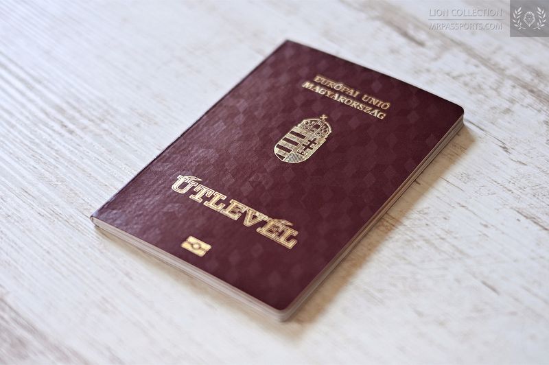 Hungary, biometric passport / e-passport, mint condition / unused