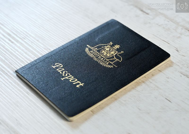Australia, 2003-2013 passport, mint condition / unused
