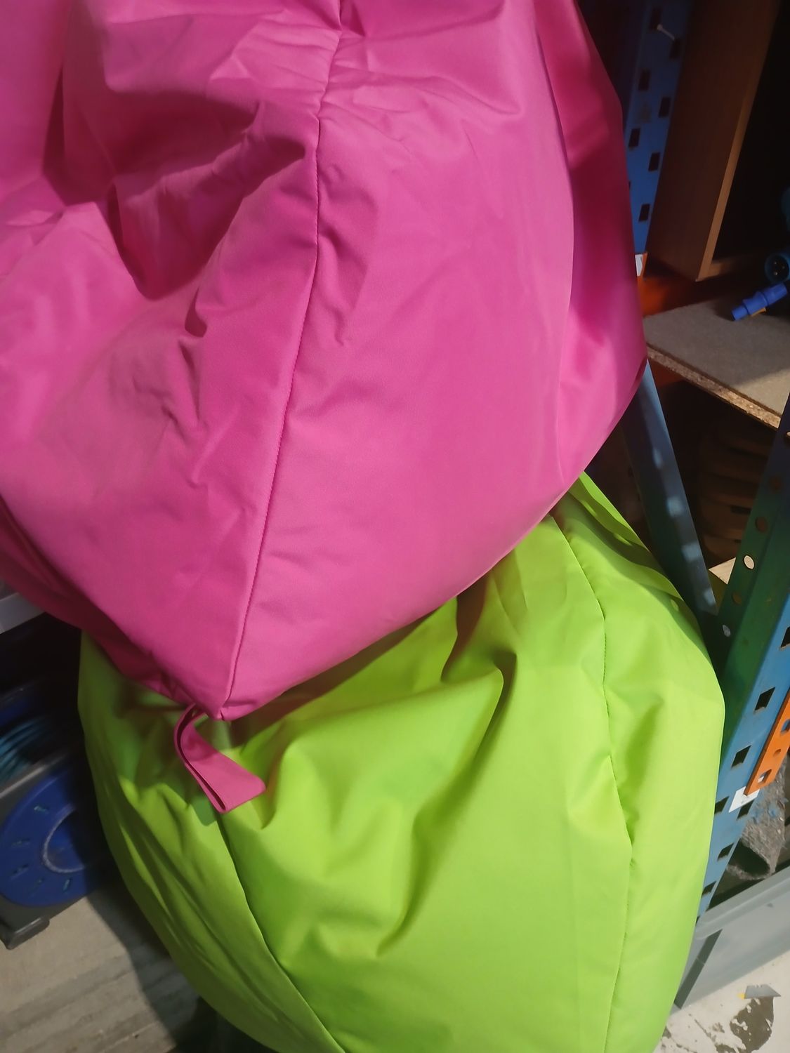 1 pallet of Bean bags green and pink