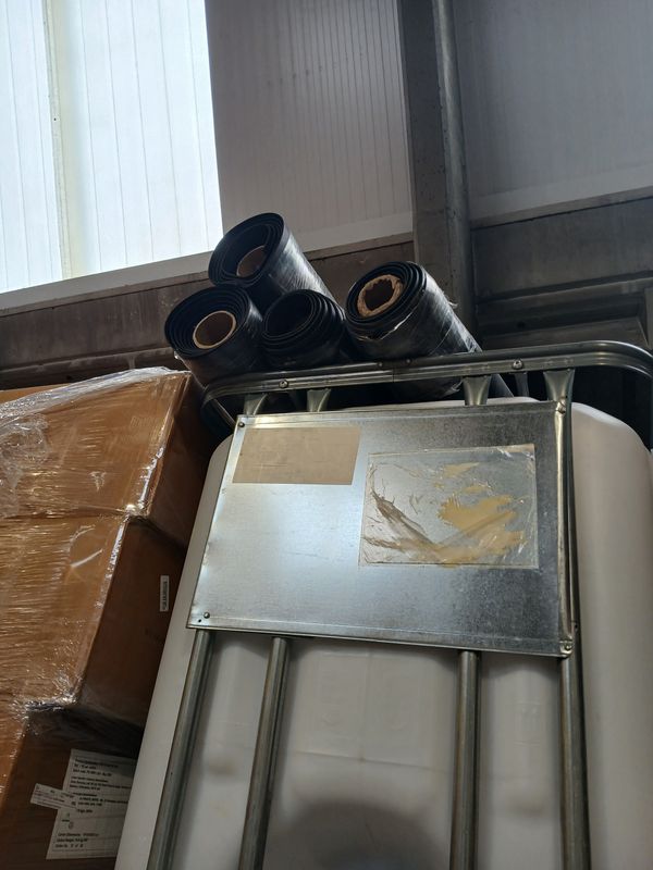 1 pallet of 4 rolls of rubber matting( bay 11 top)