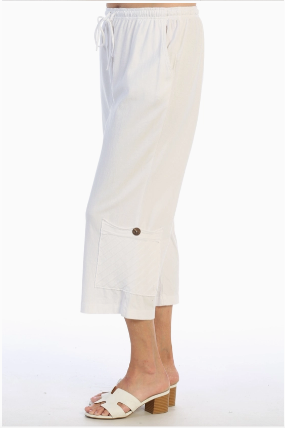Pull On Pocket Capri Pants, White