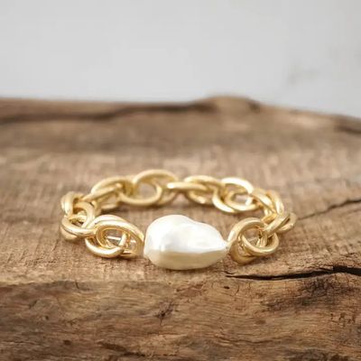 Chunky Chain W/ Large Pearl Bracelet, Worn Gold