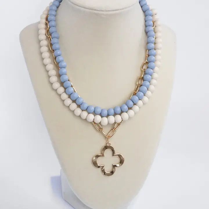 Short Necklace Wooden Beads Clover Paperclip Chain, Blues