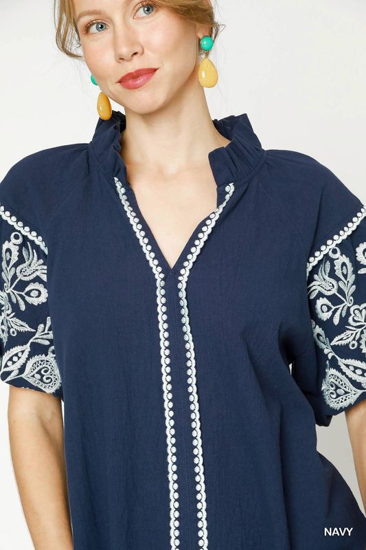 Embroidered Puff Sleeve Blouse