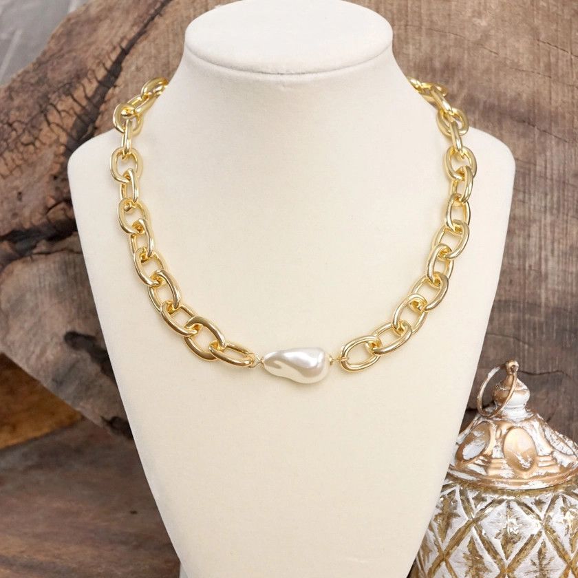 Chunky Chain Necklace/Large Pearl/Gold Tone