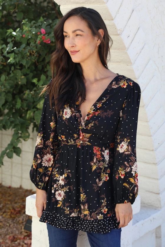 V Neck Twist Front Blouse, Black Floral Print