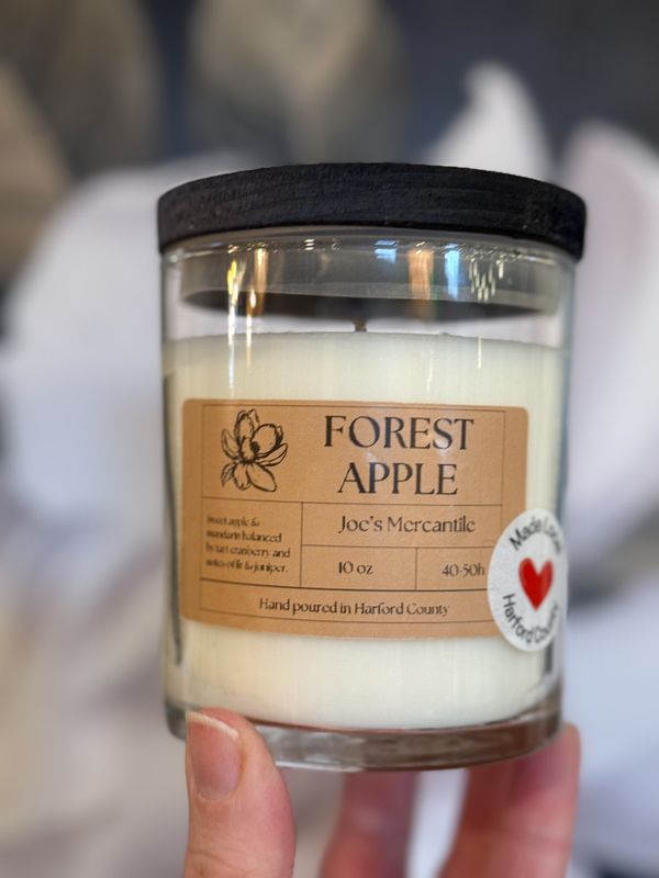 Joe’s 10 oz Forrest Apple Candle
