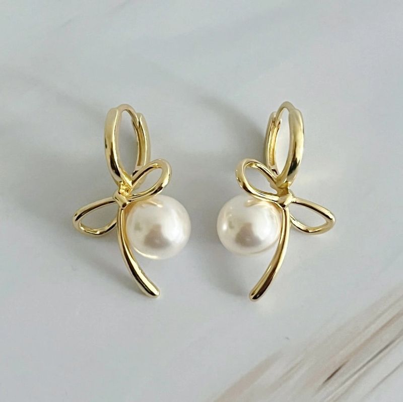 Bowed with Pearl Drop Earrings