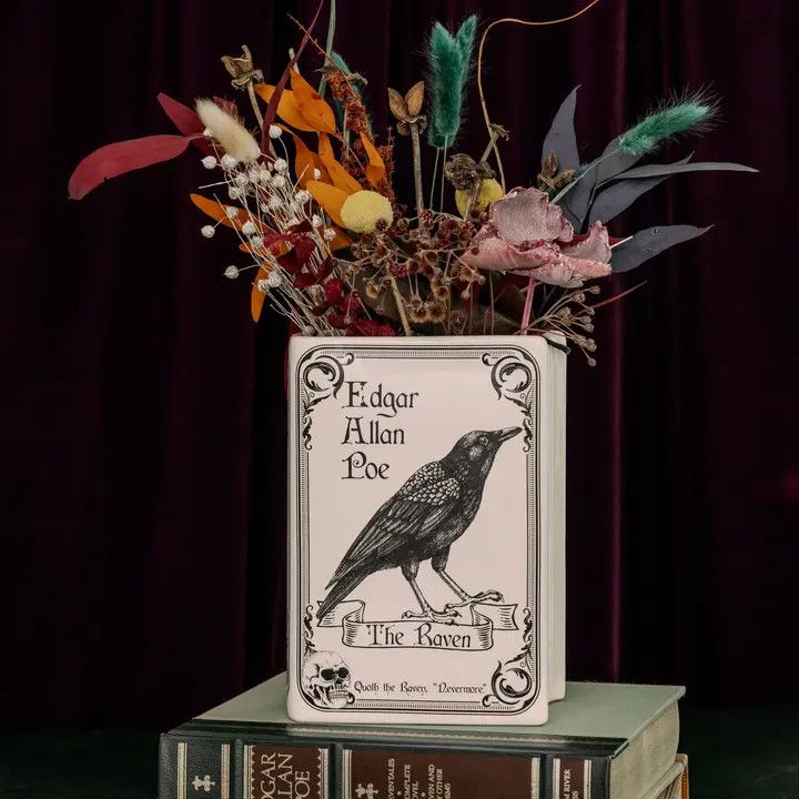 LG Book Vase, the Raven - White