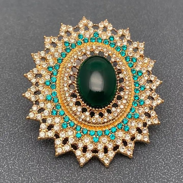 Vintage Full Rhinestone Oval Brooch
