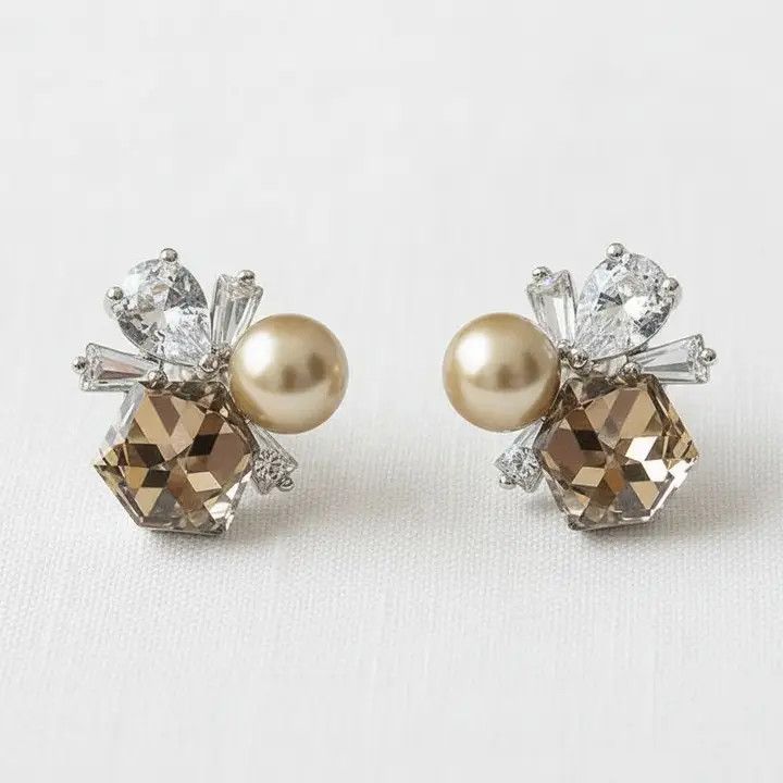 Vintage-Inspired Crystal Drop Earrings
