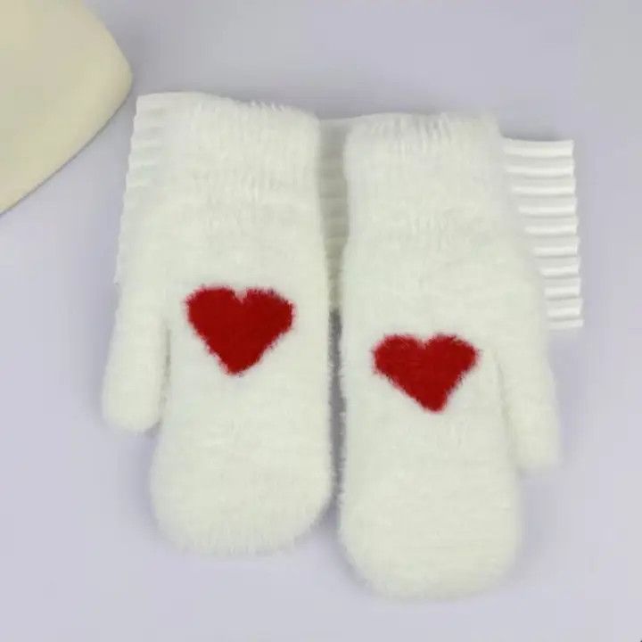 Heart Pattern Full-Finger Winter Gloves, Color: White