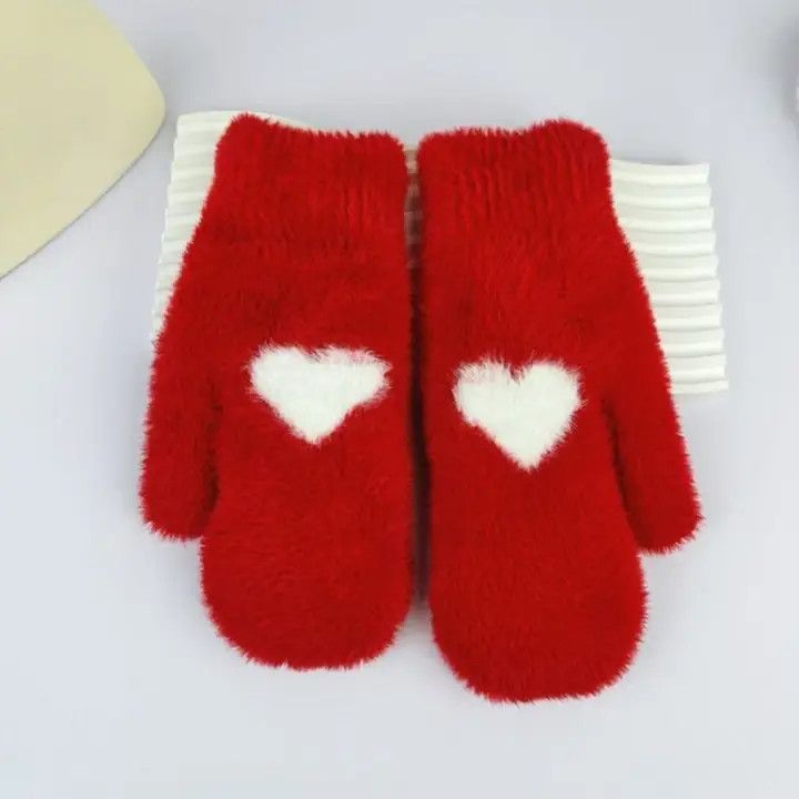 Heart Pattern Full-Finger Winter Gloves