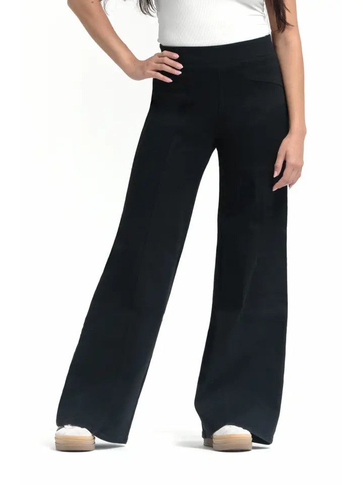 32" Pull-On Wide Leg Jeans w/ Tummy Control