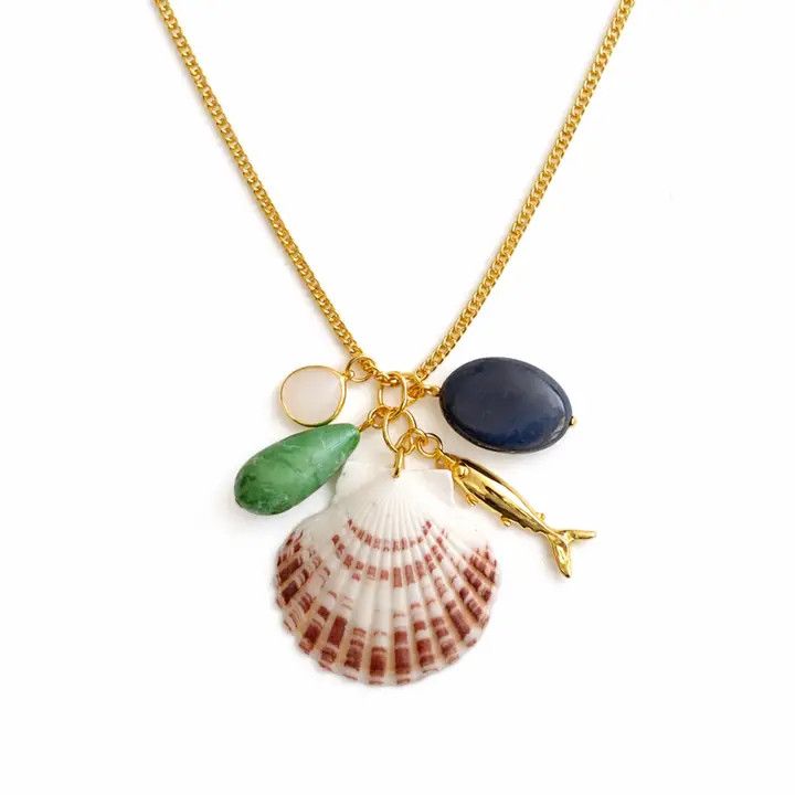 Coastal Charm Shell Pendant Necklace
