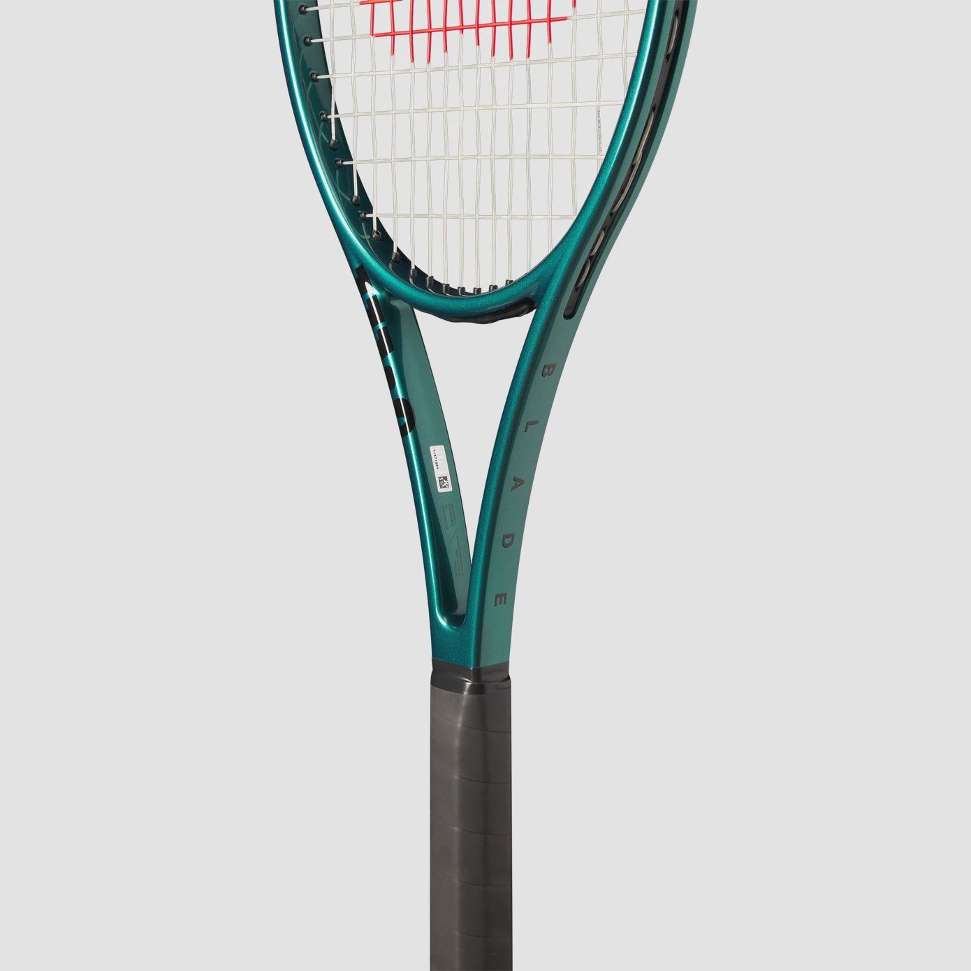 Wilson Blade Pro 98 V9 16x19 Tennis Racket