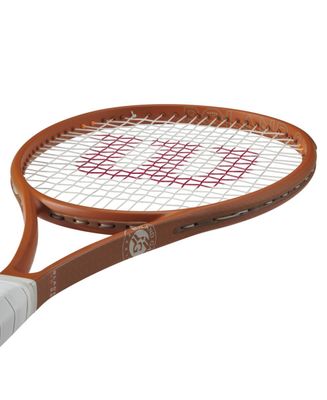 Wilson Blade 98 V9 16x19 Roland Garros 2025 Tennis Racket