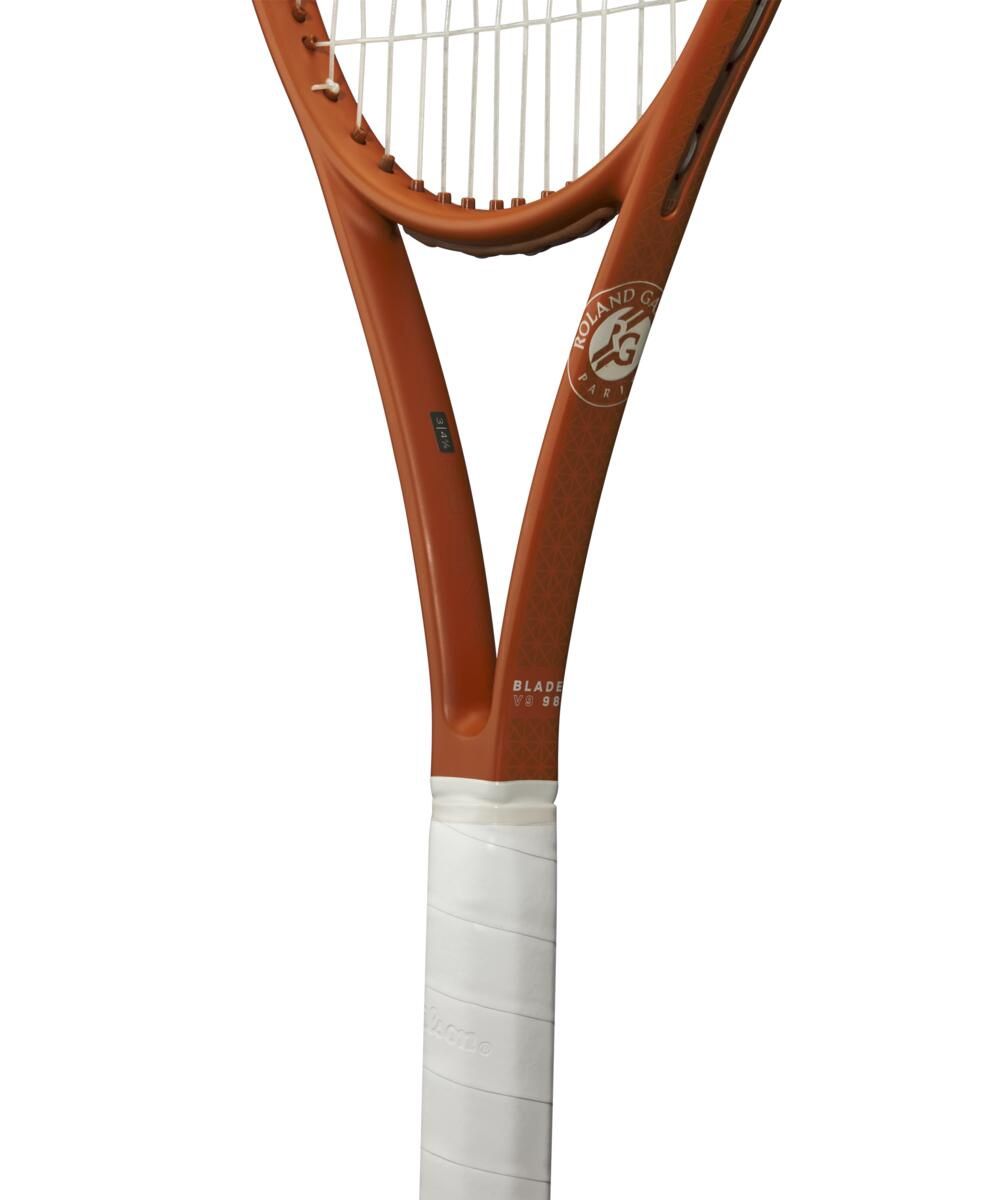 Wilson Blade 98 V9 16x19 Roland Garros 2025 Tennis Racket