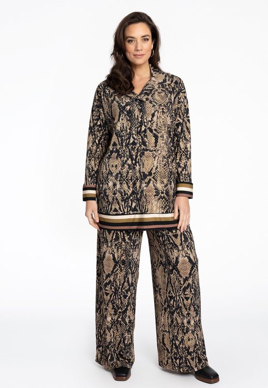 Tunic collar BOA