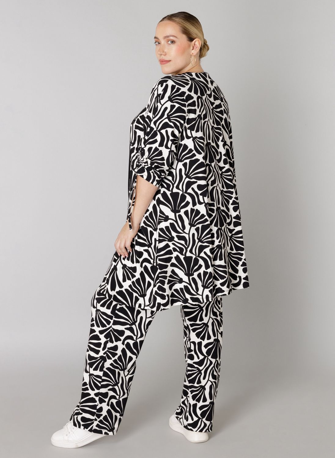 Top zwart &amp; wit bloem - Summer