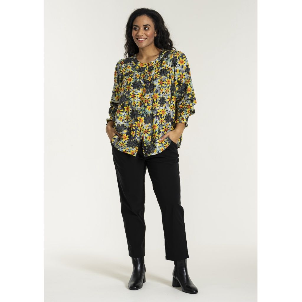 SHanny shirt yellow flowers
